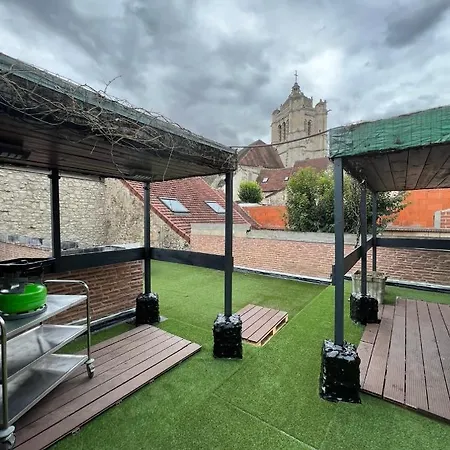 Holiday home Maison Plein Centre Ville Pont-Sainte-Maxence